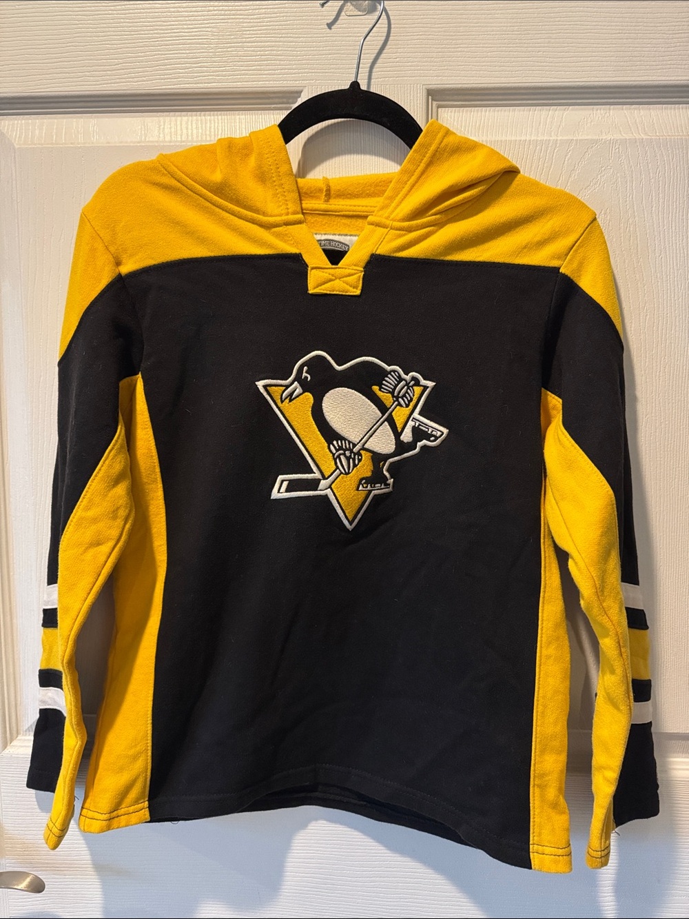 Kids Pittsburgh Penguins Hooded Long-Sleeve Shirt - Black & Yellow